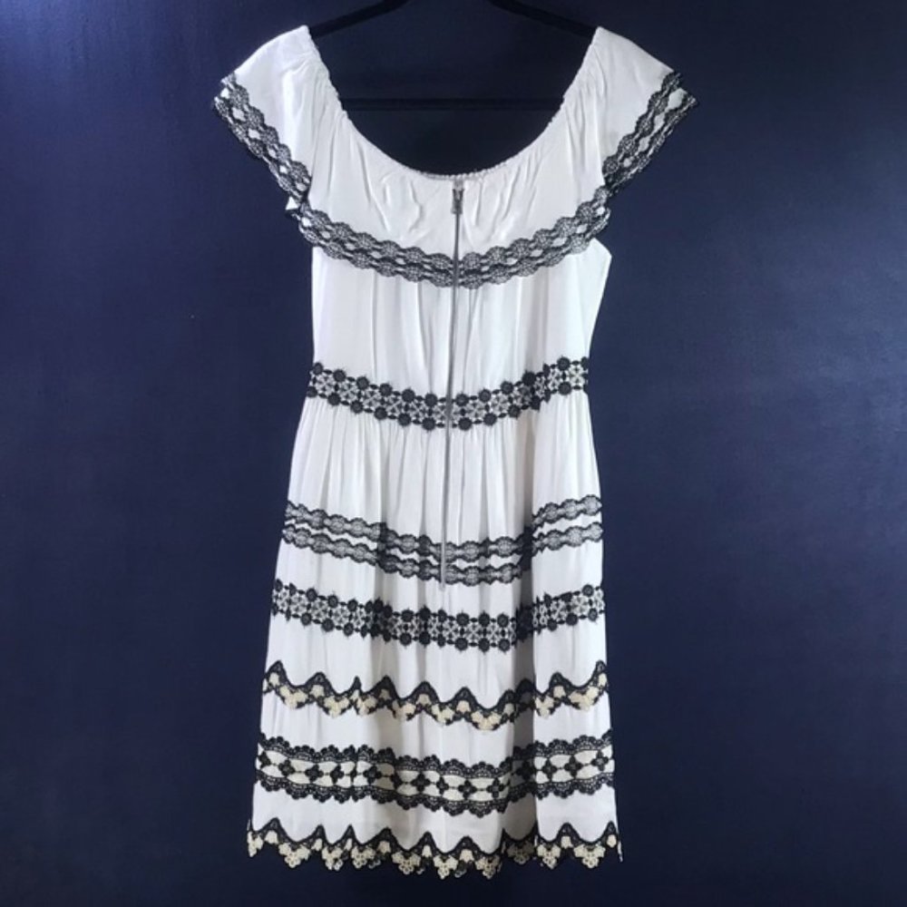 Alice + Olivia White Off-Shoulder Mini Dress with Black Lace Trim - Picture 3 of 4